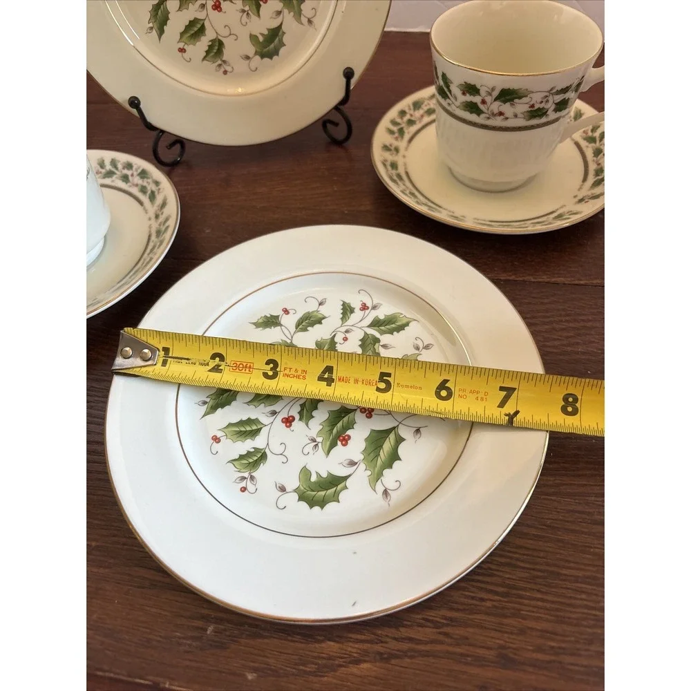 Royal Limited Holly Holiday Japan‎ Lunch Snack Set 6 Pc 2 Each Plate Cup Saucer